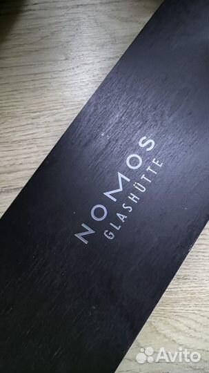 Часы наручные nomos club automatic 774