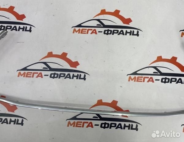 Молдинг решетки радиатора Citroen Ds3 хэтчбек