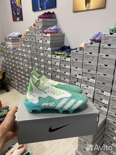 Футбольные бутсы Adidas predator freak