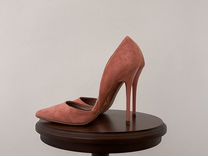 Розовые замшевые туфли Steve Madden на каблуке