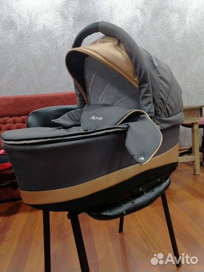 Продам коляску 2 в 1