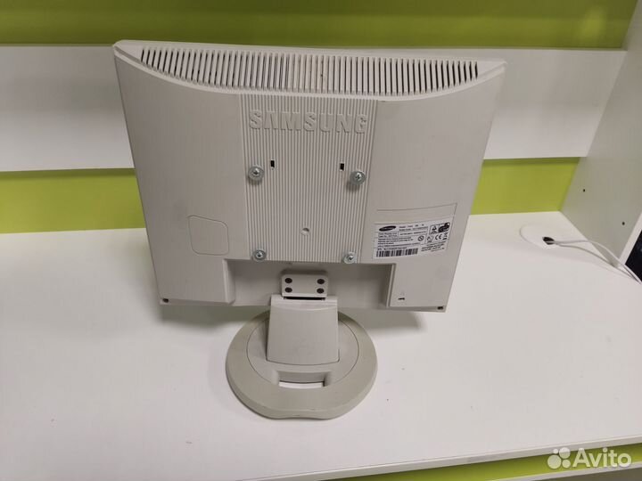 Монитор samsung syncmaster 710n