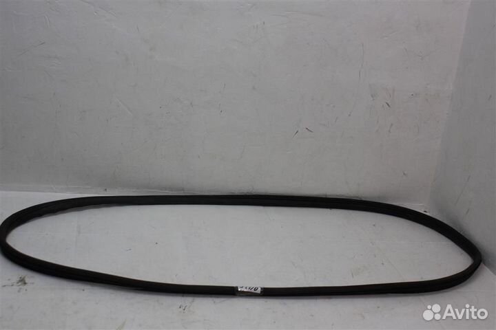 Уплотнитель кузова передней правой двери Renault