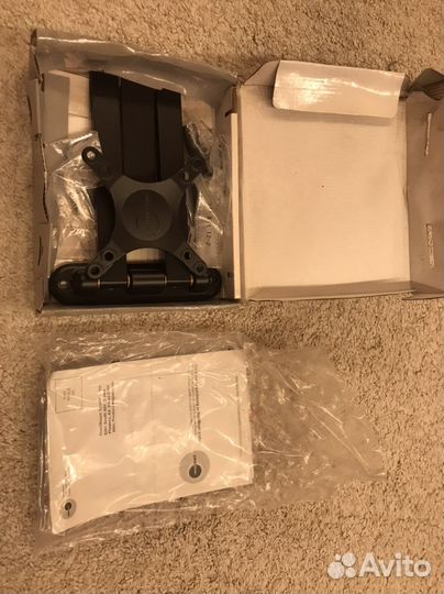 Настенный кронштейн для телевизора