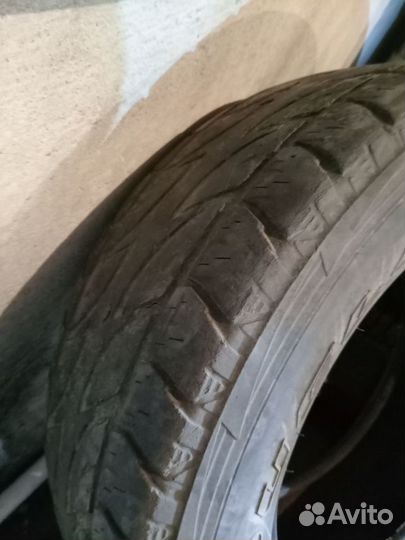 Bridgestone Dueler A/T 275/65 R17