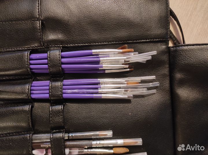 Кисти для маникюра