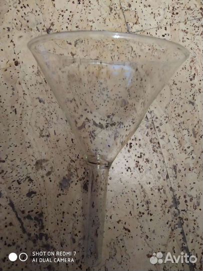 Воронка стеклянная лабораторная