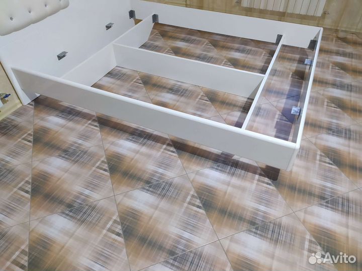 Кровать двухспальная