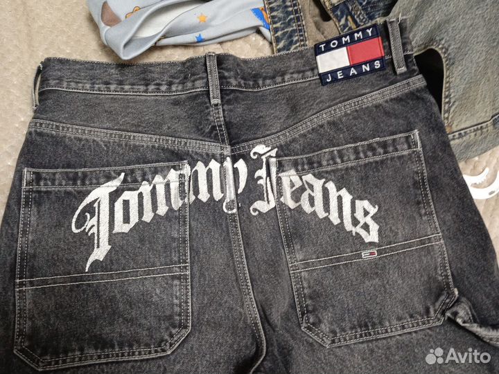 Джинсы Tommy Jeans