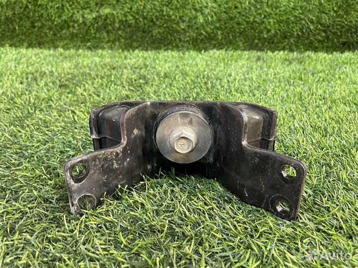 Подушка АКПП задняя Toyota Hilux Surf KDN185