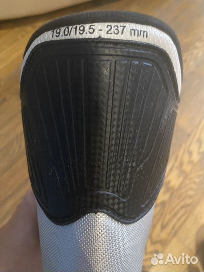 Горнолыжные ботинки детские 18-19,5