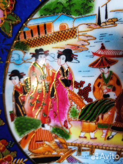 2 тарелки из фарфора,роспись с позолотой