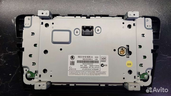 Штатная магнитола на skoda octavia a7