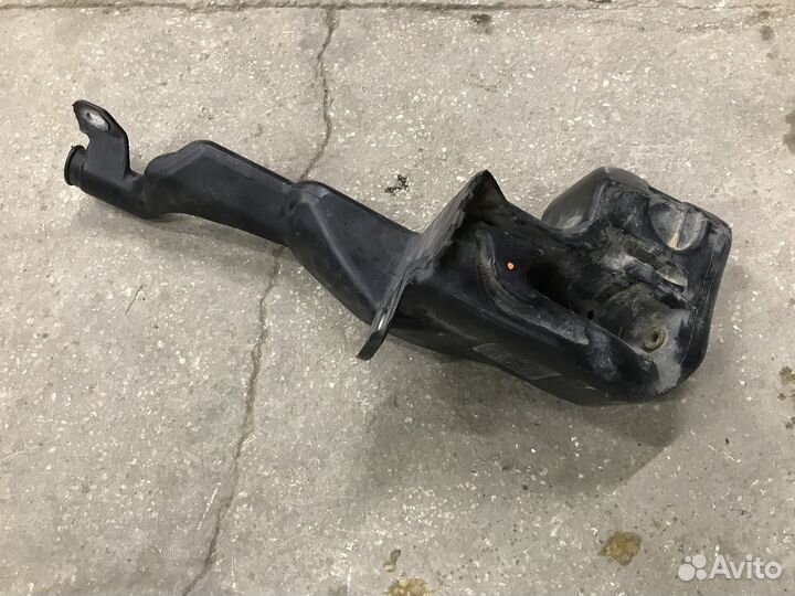 Бачок омывателя Opel Astra GTC 13118164