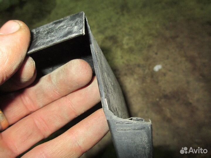 Дефлектор радиатора верхний правый LADA X-Ray