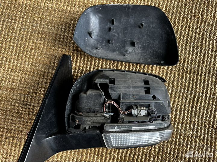 Боковое зеркало левое Pajero 4 черное