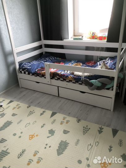 Детская кровать домик бу