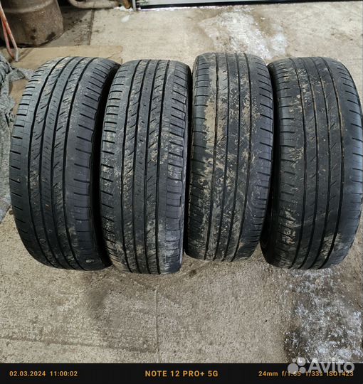 Bridgestone Dueler H/T 215/60 R17 98H