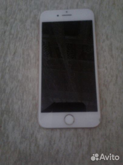 Телефон iPhone8