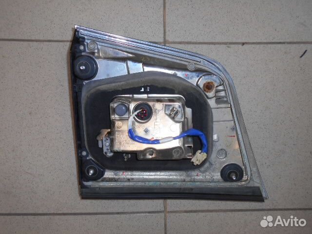 Фонарь внутренний Lexus LX 570 2008-2012