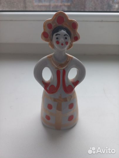 Фарфоровые статуэтки