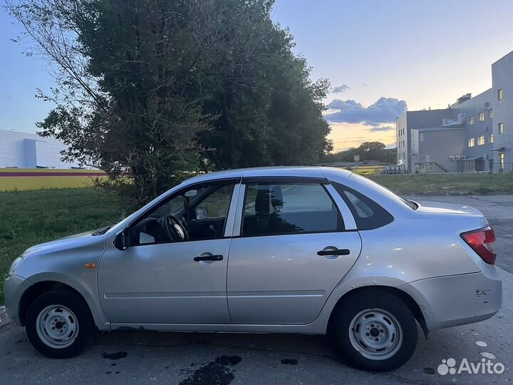 LADA Granta 1.6 МТ, 2015, 187 000 км
