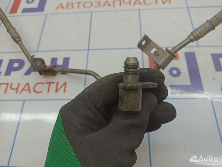 Трубка маслянная Land Rover Range Rover (L322) LR0