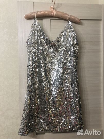 Платье с пайетками нарядное