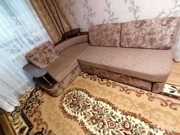 Угловой диван бу