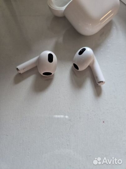 Наушники Apple AirPods 3 Charging Case