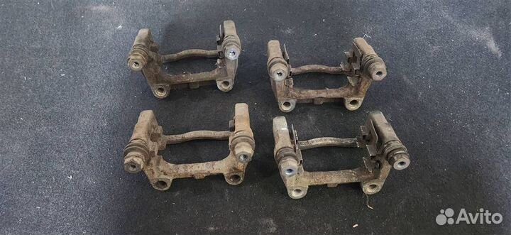 Скоба суппорта заднего Opel Astra H 2004-2014