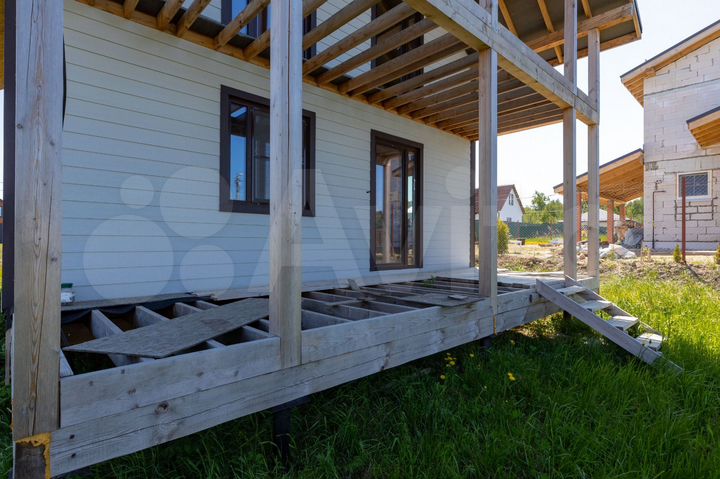 Дом 142 м² на участке 6 сот.