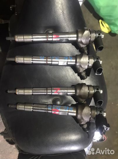 Форсунка топливная VAG 2.0TDI 04L130277AE 7ткм