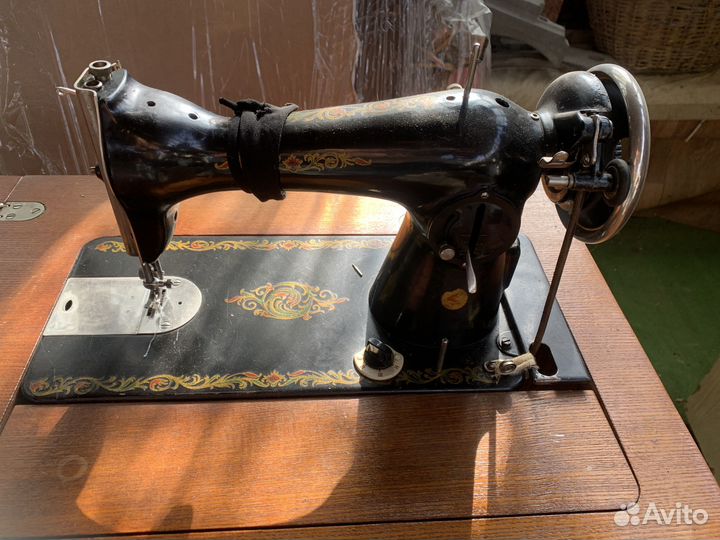 Швейная машинка ножная пмз