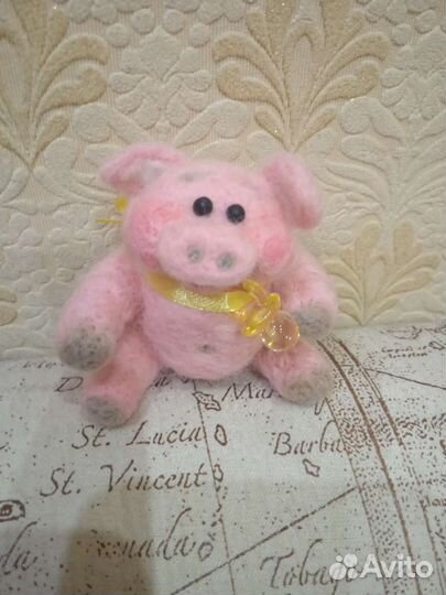 Поросёнок с пустышкой