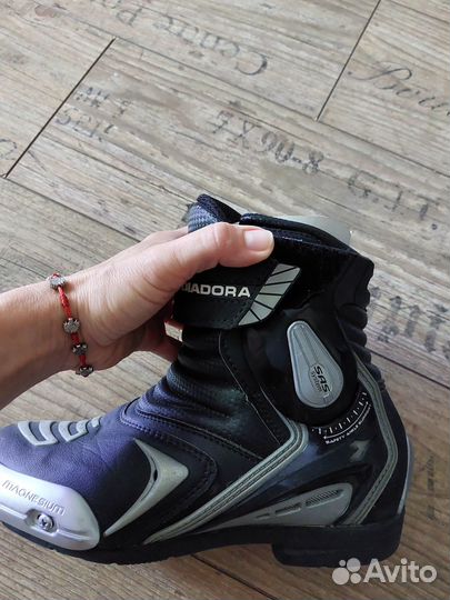 Мотоботинки женские Diadora