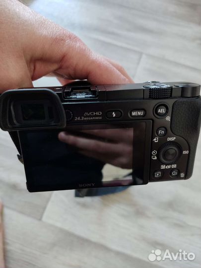 Компактный фотоаппарат sony