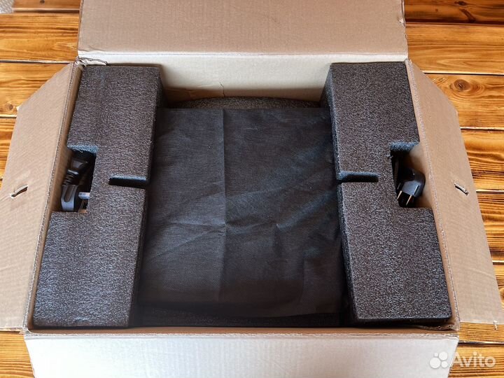 Сетевой проигрыватель Cambridge Audio CXN v2