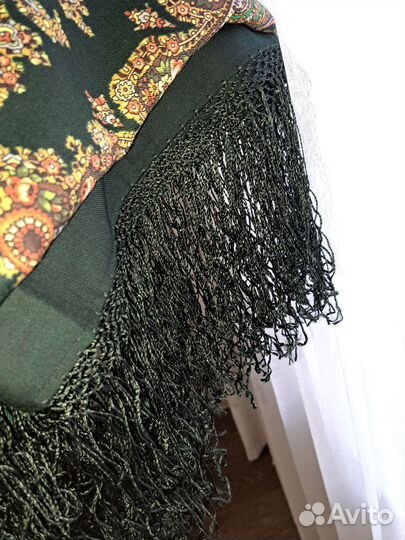 Павловопосадский платок шерсть+шелк 148 на 148 см