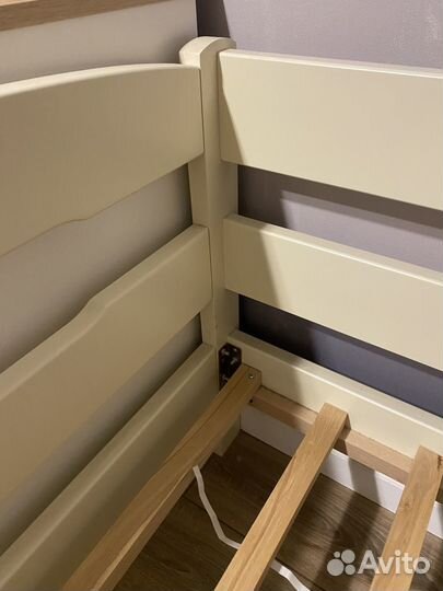 Кровать из массива бука