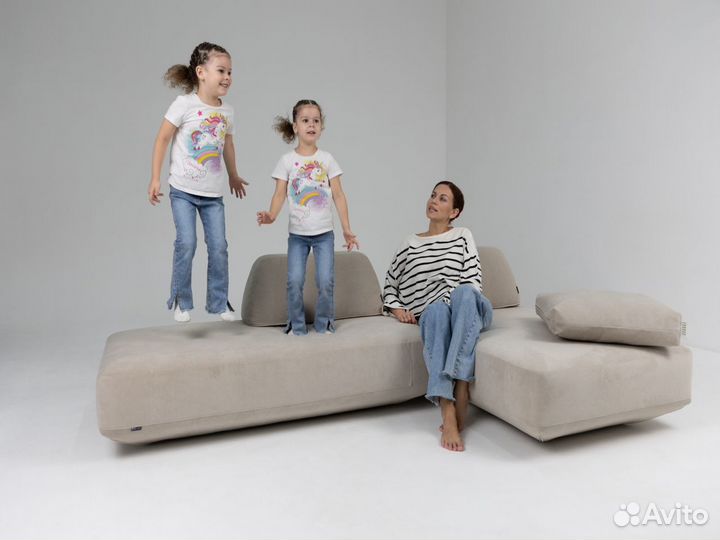 Диван со спальным местом 2700х1650 мм