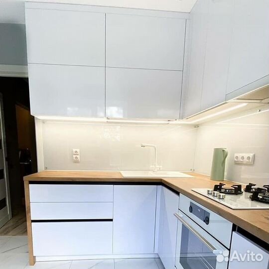 Угловые, прямые кухни на заказ в Омске