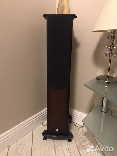 Напольная акустическая система Castle Knight 4