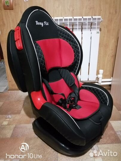 Детское автомобильное кресло бу