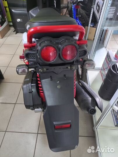 Скутер CMC Ventomatic Motus Company BY49QT-2A