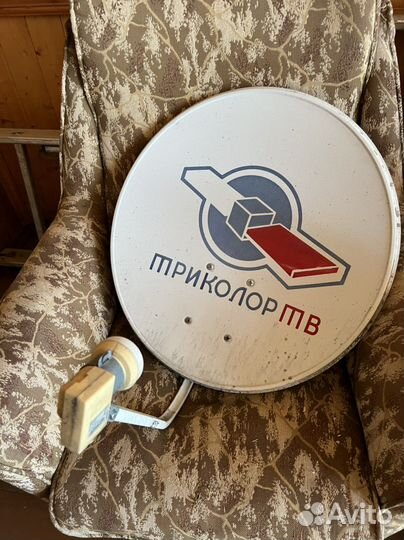 Приёмник DVB-T и спутниковая тарелка Триколор