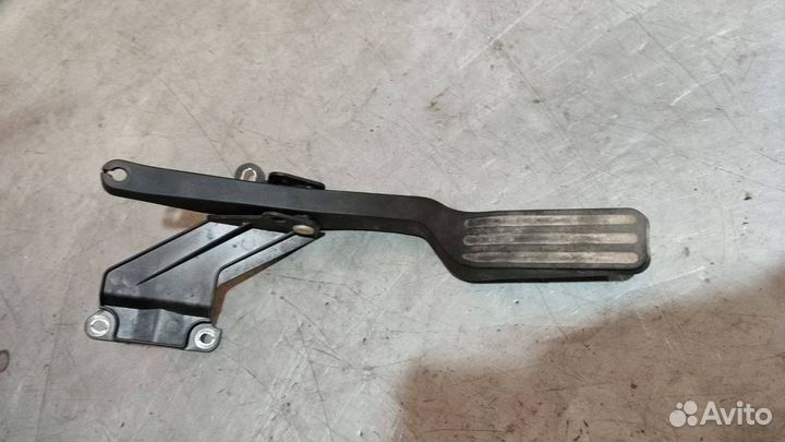 Педаль газа Ford Mondeo 3 рест. 2006 1S719P732CC