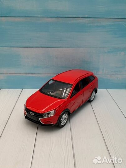 LADA Vesta универсал моделька авто/игрушка 1:24