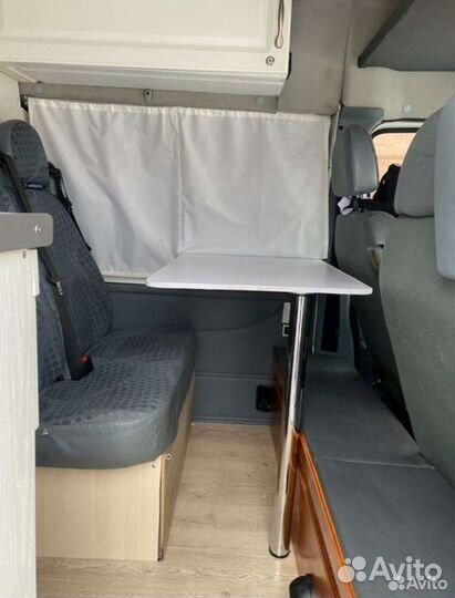 Кастенваген Ford Transit, 2011