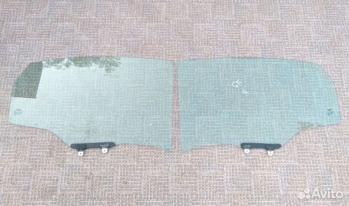 Стекло заднее левое правое Nissan Almera G15 2015г